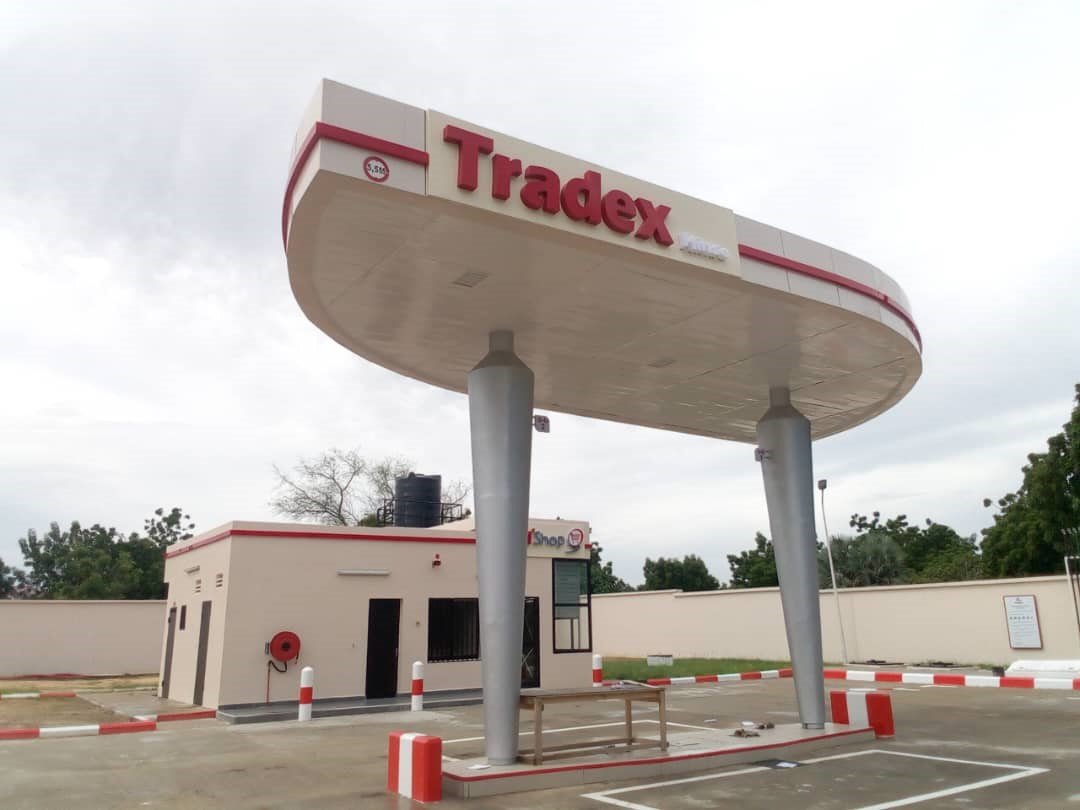 CONSTRUCTION AUVENT METALLIQUE TRADEX HINSOU